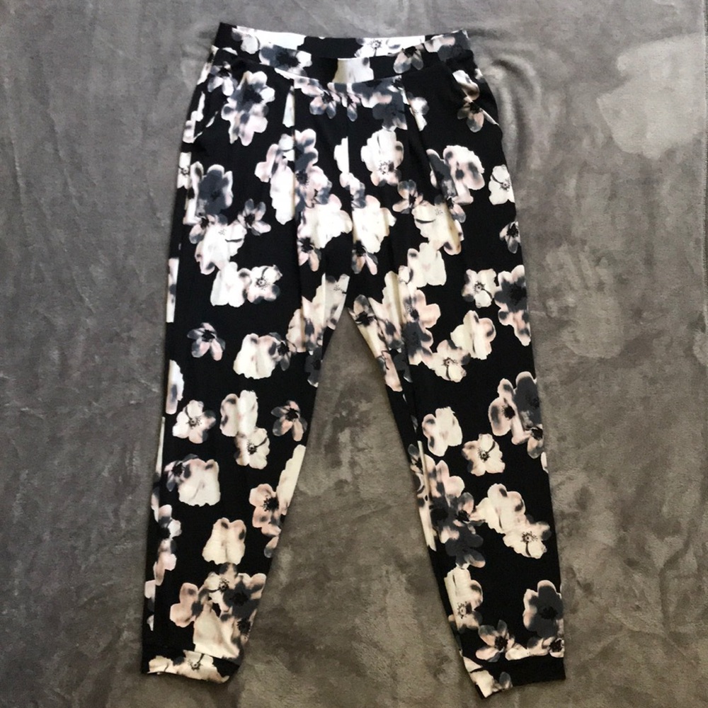 Express jogger style pants